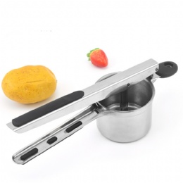 Amazon Hot Sale Non-slip Silicone Grip with 3 Interchangeable Fineness Discs Stainless Steel Potato Ricer Masher